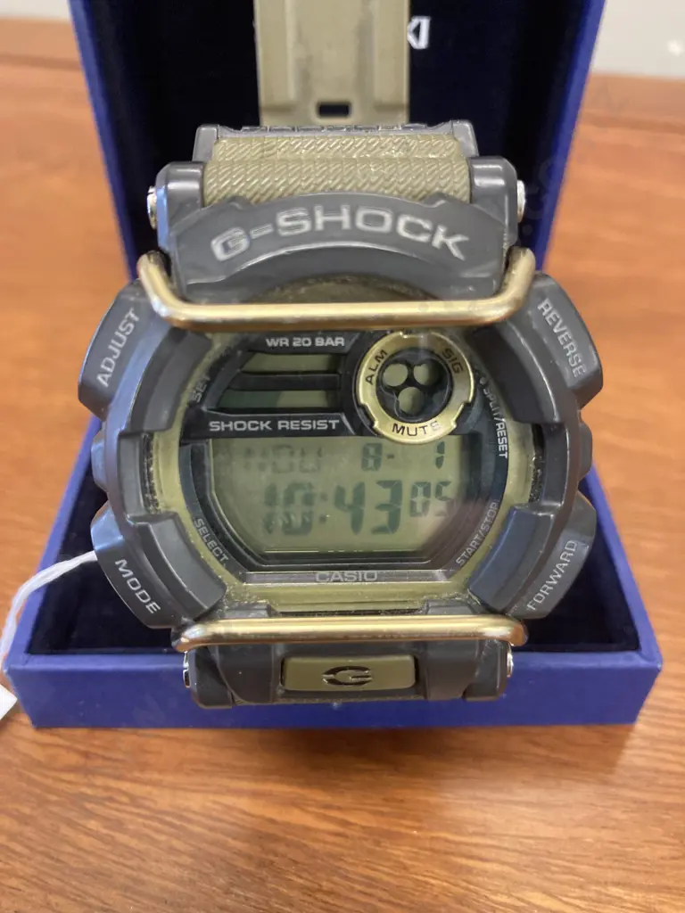 Casio Men's G-SHOCK  GD-400 Series Watch in Green Image 1++